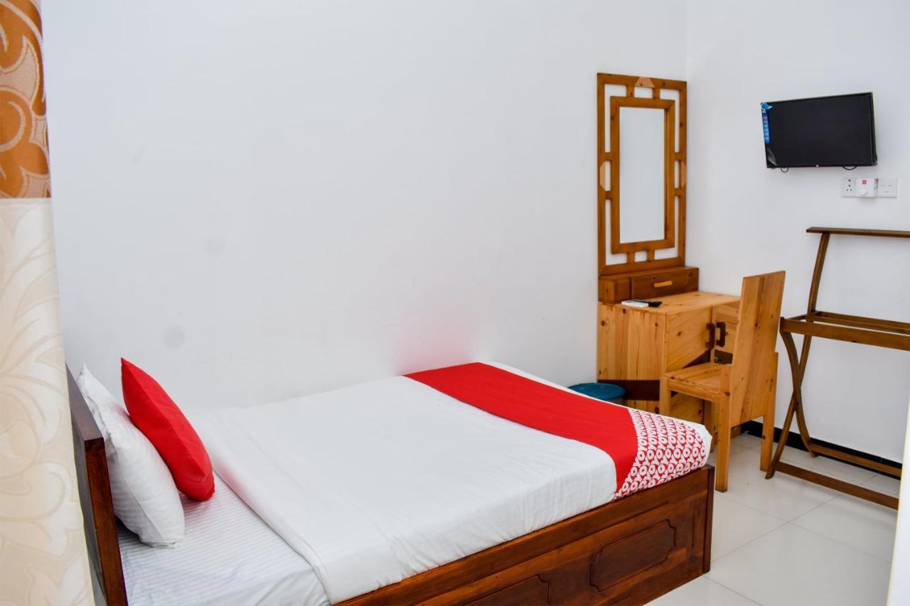 Mallika Resort Trincomalee Eksteriør billede