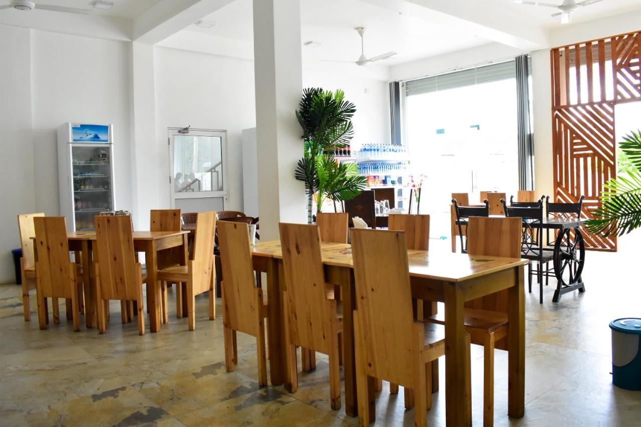 Mallika Resort Trincomalee Eksteriør billede