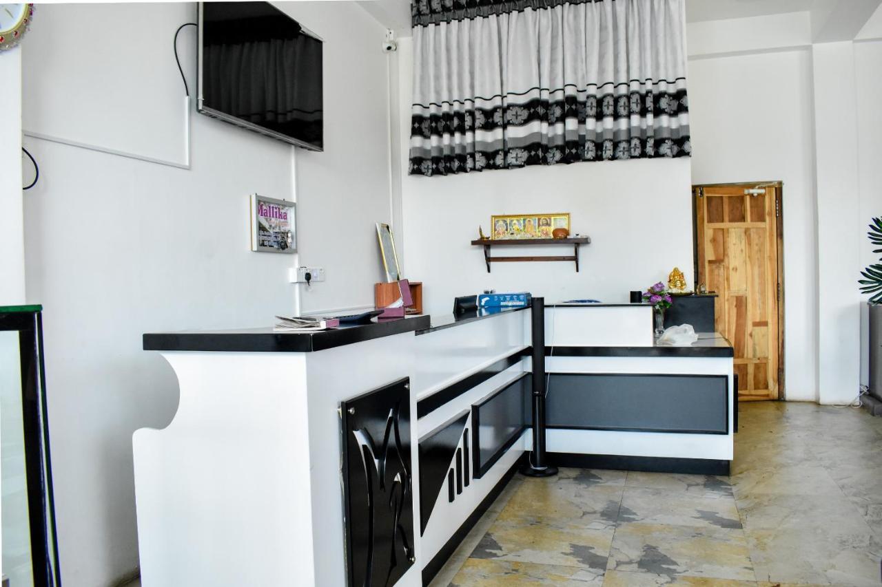 Mallika Resort Trincomalee Eksteriør billede